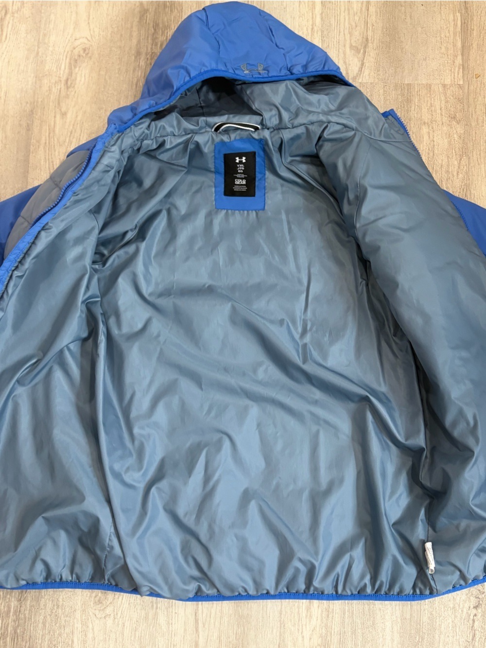 Under Armour Youth XL Blue and Gray Hooded Puffer Jacket EUC - Picture 5 of 6